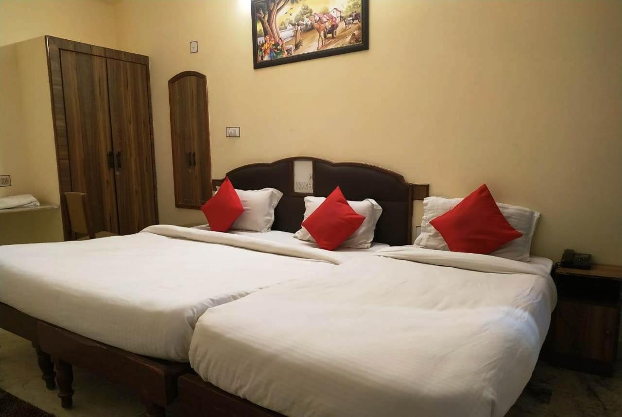 Hotel Vinayakam Udaipur Exterior foto